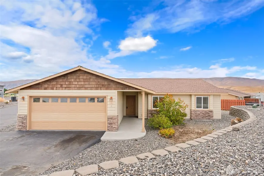 509 SW Clubhouse Way #A, Mattawa, WA 99349 - Image #2