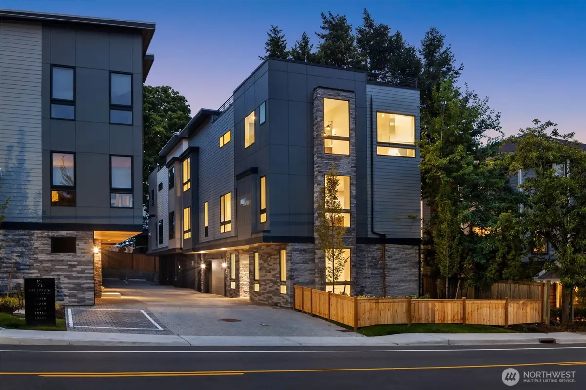 13324 132nd Avenue Ne, Kirkland, WA 98034 - Image #1