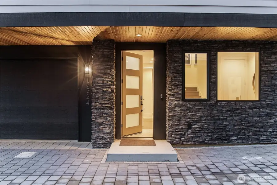 13324 132nd Avenue Ne, Kirkland, WA 98034 - Image #2