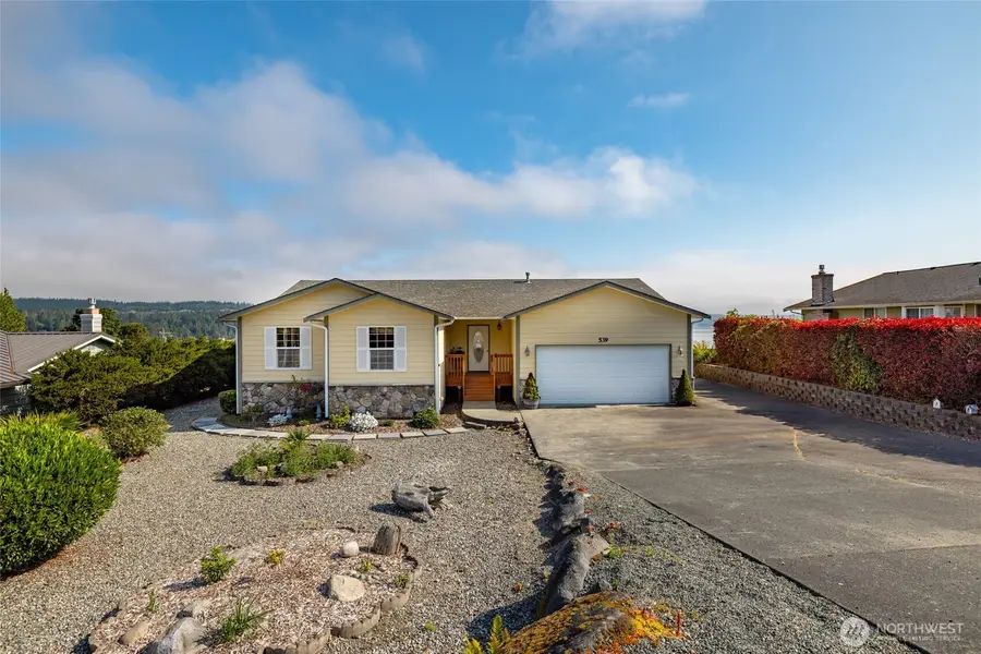 539 Birch Street, Oak Harbor, WA 98277 - Image #2