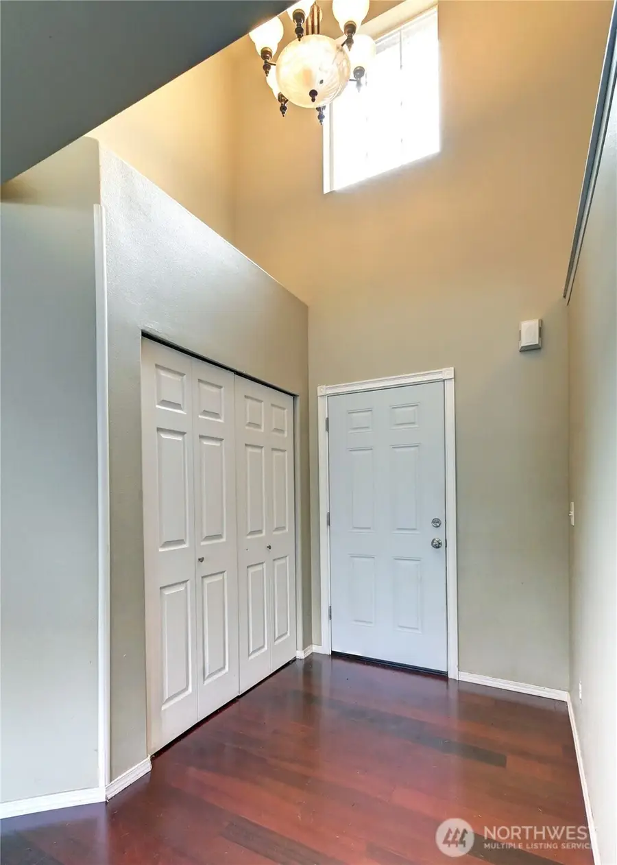 16127 SE 256th Place, Covington, WA 98042 - Image #2