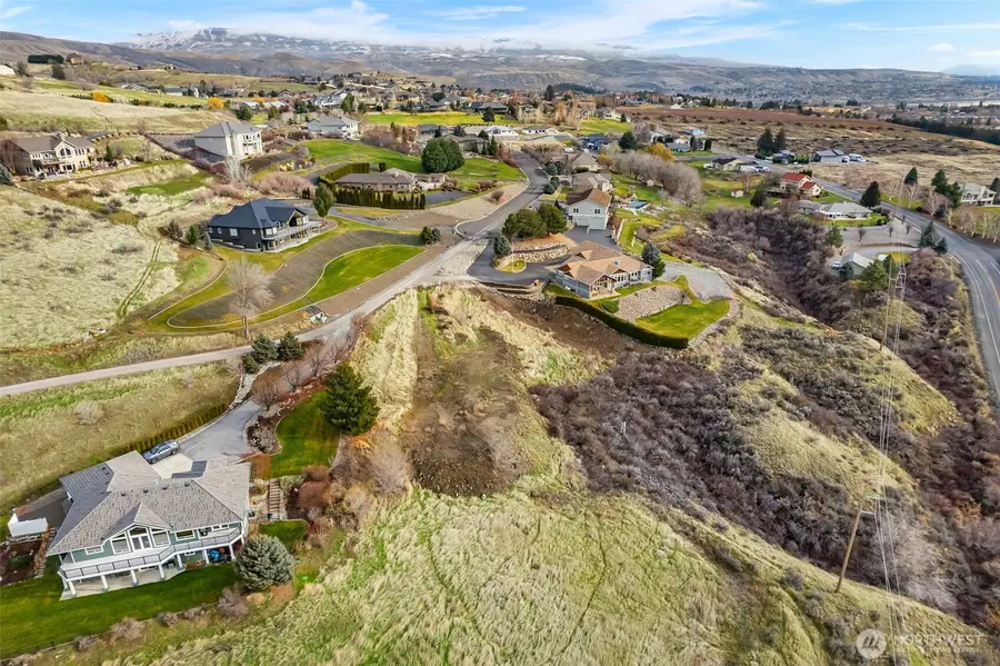 1395 Mountain Vista, Wenatchee, WA 98801 - Image #2