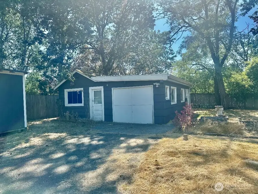 928 107th Street Ct S, Tacoma, WA 98444 - Image #3