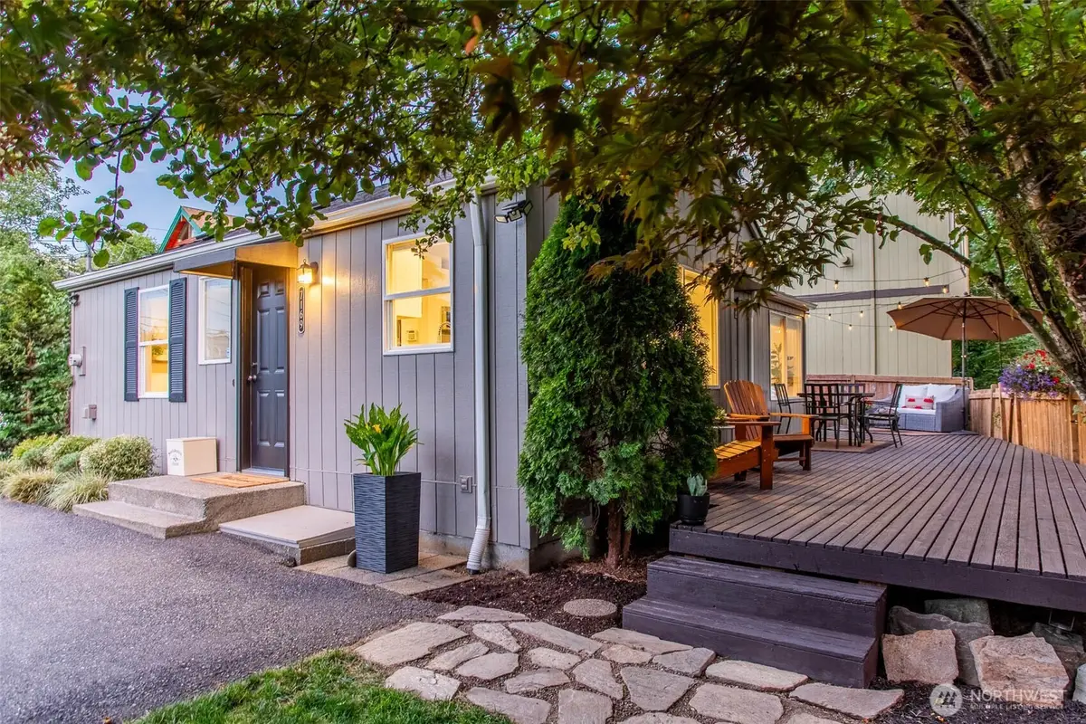 7169 18th Avenue Sw, Seattle, WA 98106 - Image #1