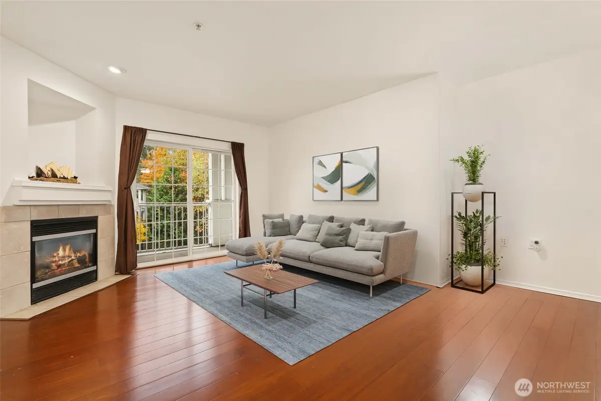 14714 Admiralty Way #A318, Lynnwood, WA 98087 - Image #1