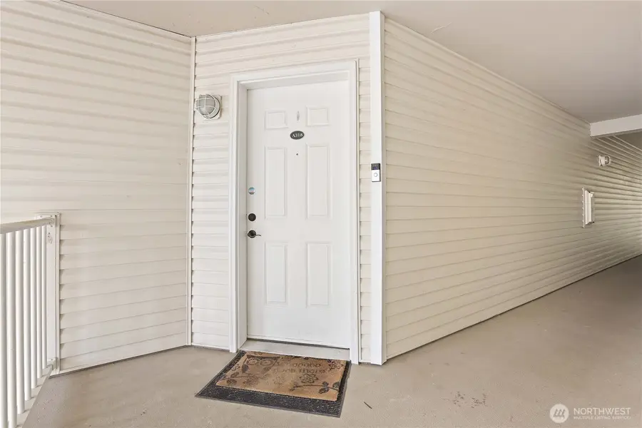 14714 Admiralty Way #A318, Lynnwood, WA 98087 - Image #3