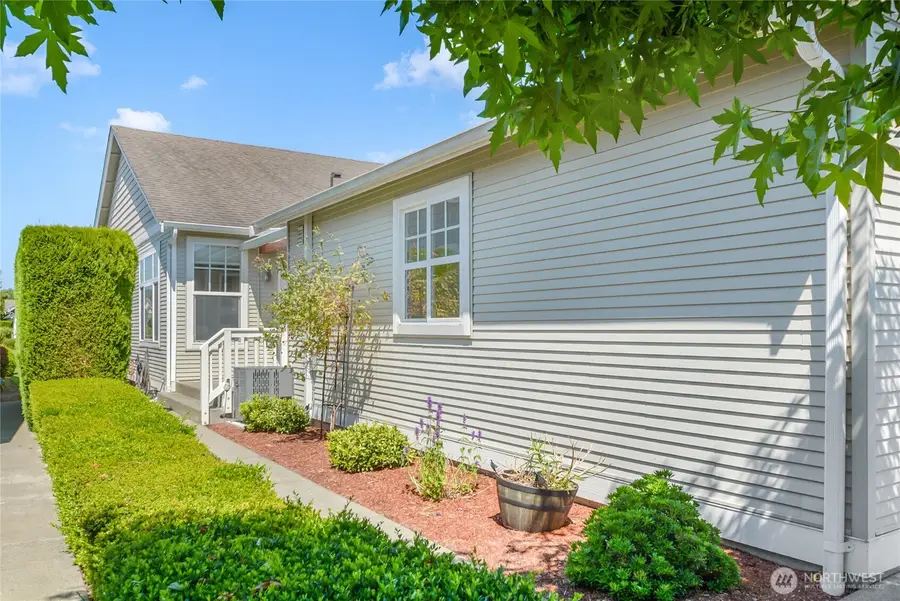 1191 Decatur Circle #17B, Burlington, WA 98233 - Image #2