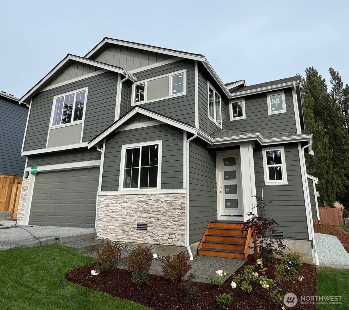 575 SW Fairway Drive, Oak Harbor, WA 98277 - Image #1