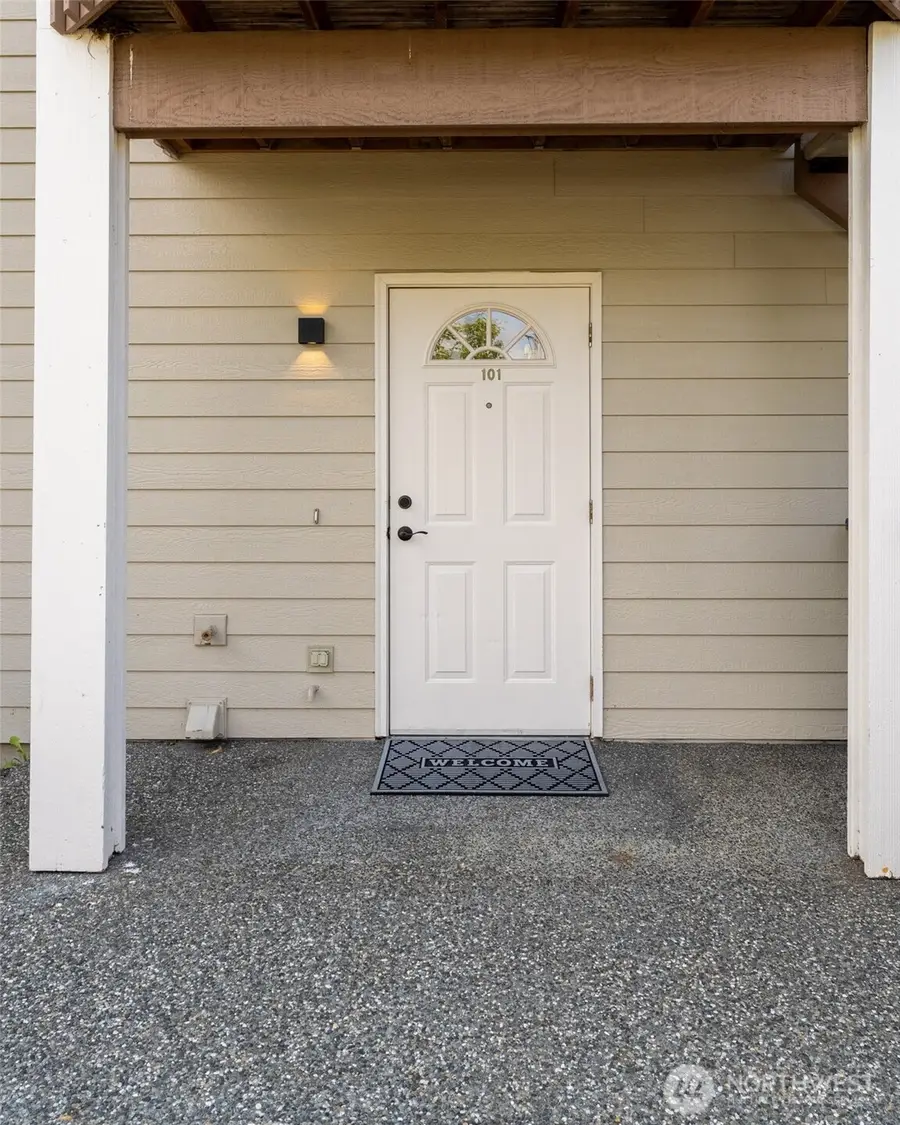3374 Southbend Place #101, Bellingham, WA 98226 - Image #2