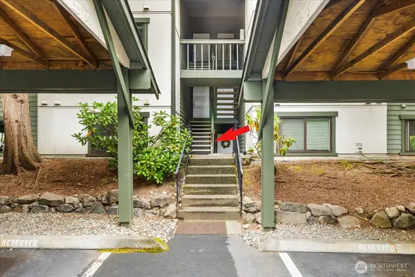 12904 126th Court Ne #J103, Kirkland, WA 98034