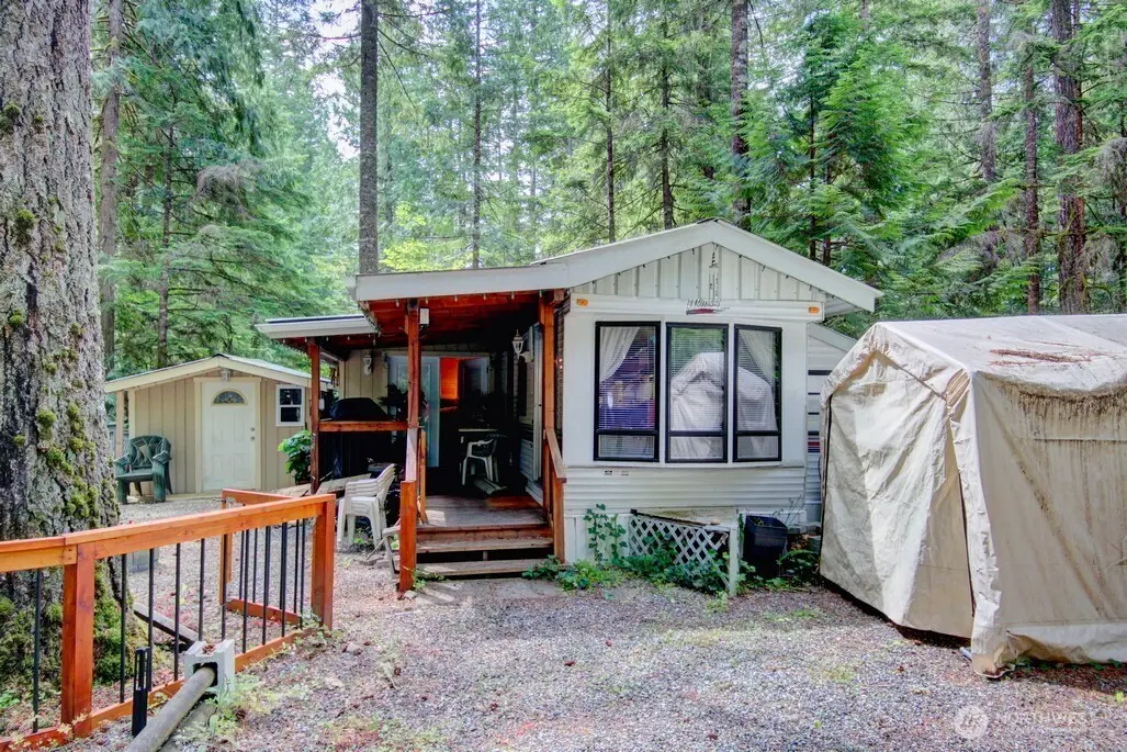 164 Chanterelle Drive, Deming, WA 98244 - Image #1