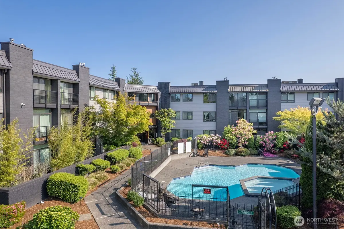 11300 1st Avenue Ne #224, Seattle, WA 98125 - Image #1