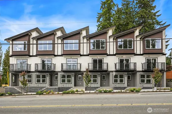 23806 56th Avenue W #B, Mountlake Terrace, WA 98043