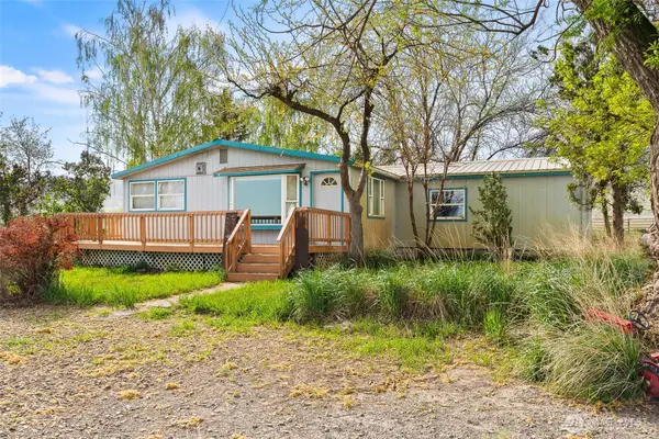 3500 Island Road #North, White Swan, WA 98952