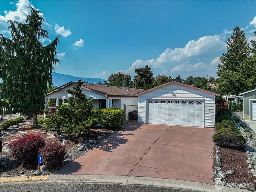 935 Sunrise Drive, Manson, WA 98831 - Image #3