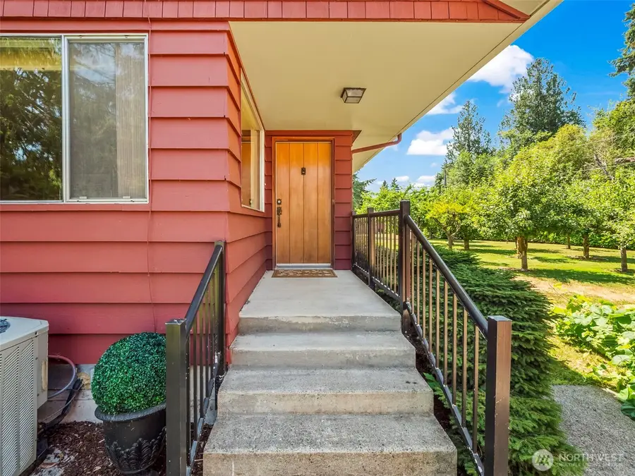 5523 53rd Street W, University Place, WA 98467 - Image #2