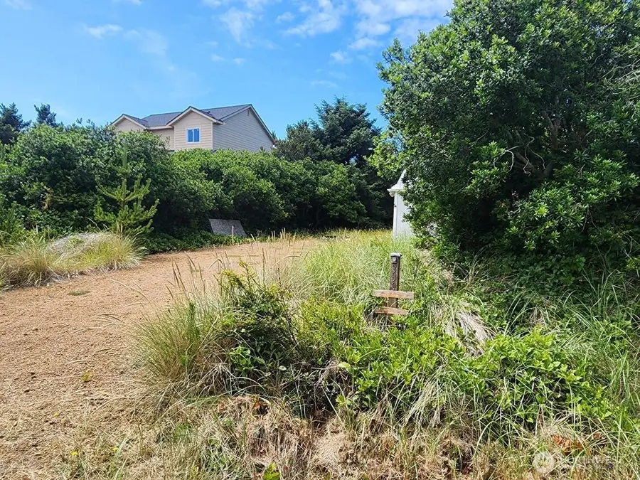 339 Sand Dune Avenue Nw #17, Ocean Shores, WA 98569 - Image #3