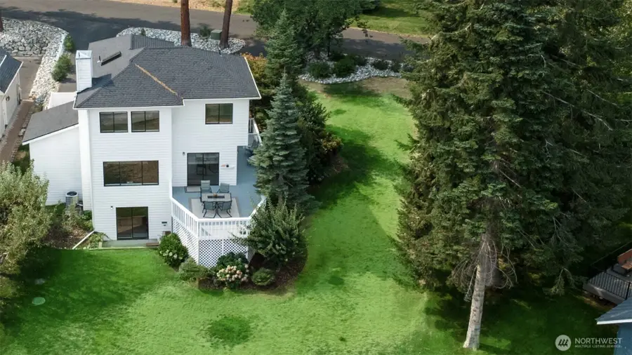 4124 Lakeview Place, Chelan, WA 98816 - Image #2