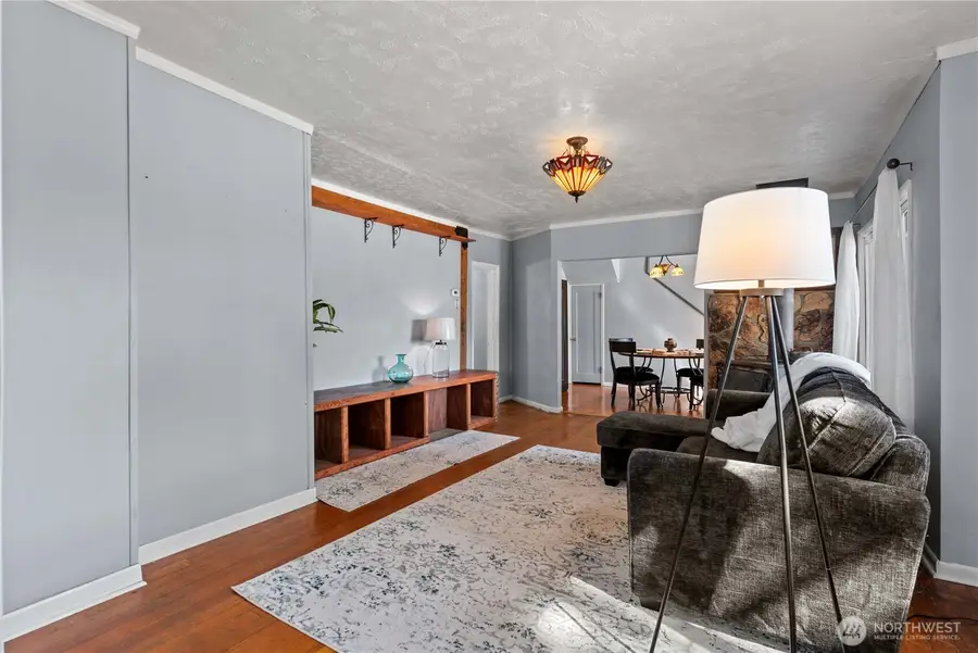 22 S Emerson Avenue, Wenatchee, WA 98801 - Image #2