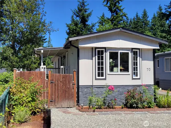 7701 Hardeson Road #70, Everett, WA 98203