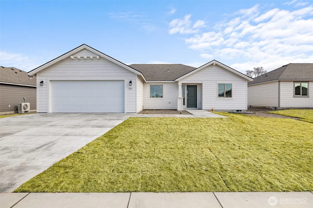 308 N Sandy Loop, Moses Lake, WA 98837 - Image #1