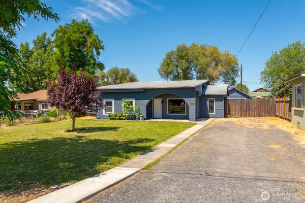 1036 W Luta Street, Moses Lake, WA 98837
