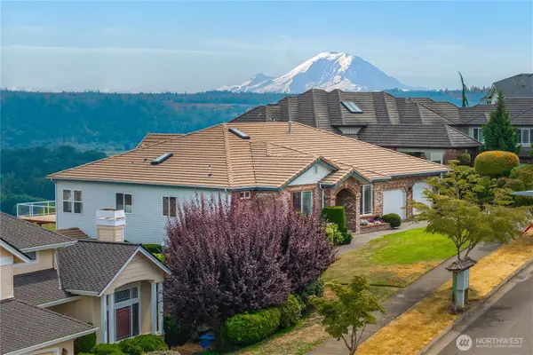 4210 Crystal Lane Loop Se, Puyallup, WA 98372