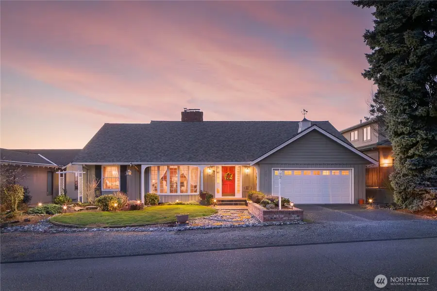 20215 24th Avenue Nw, Shoreline, WA 98177 - Image #2