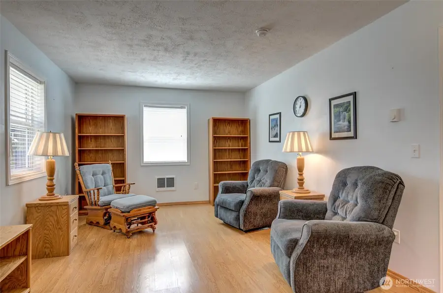 649 Sollecks Avenue Se, Ocean Shores, WA 98569 - Image #3