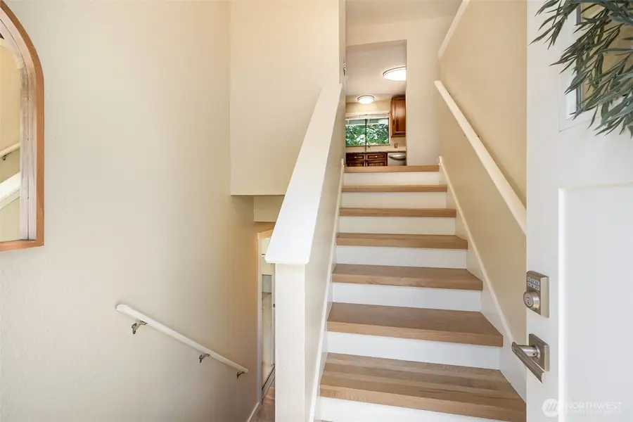 18222 19th Drive Se, Bothell, WA 98012 - Image #2