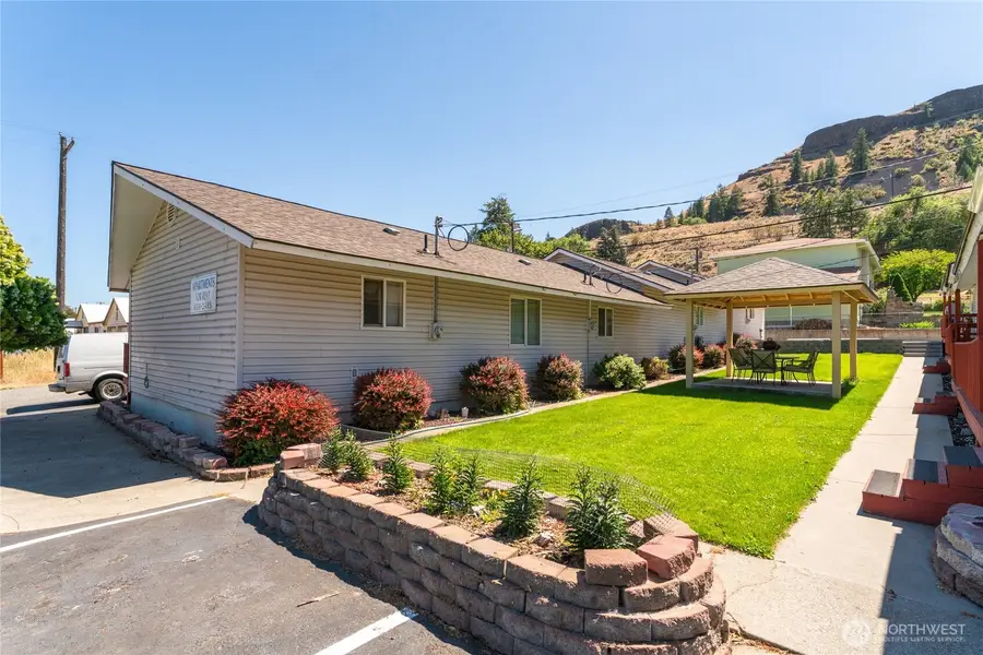 280 E Grand Coulee Avenue, Grand Coulee, WA 99133 - Image #2