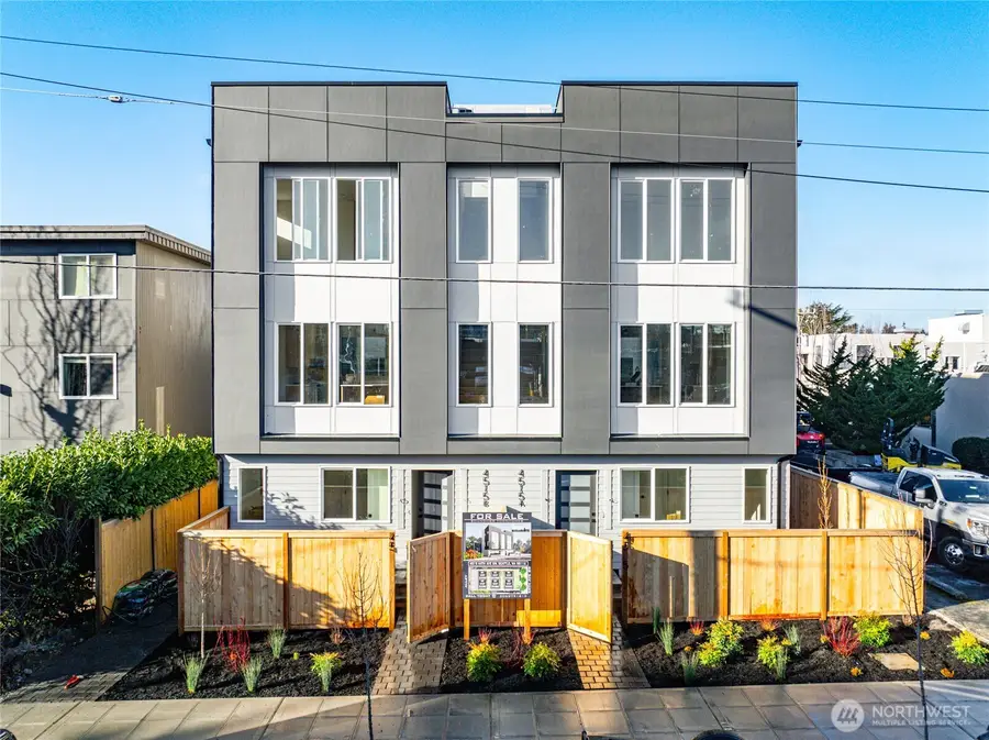 4517 44th Avenue Sw #A, Seattle, WA 98116 - Image #2