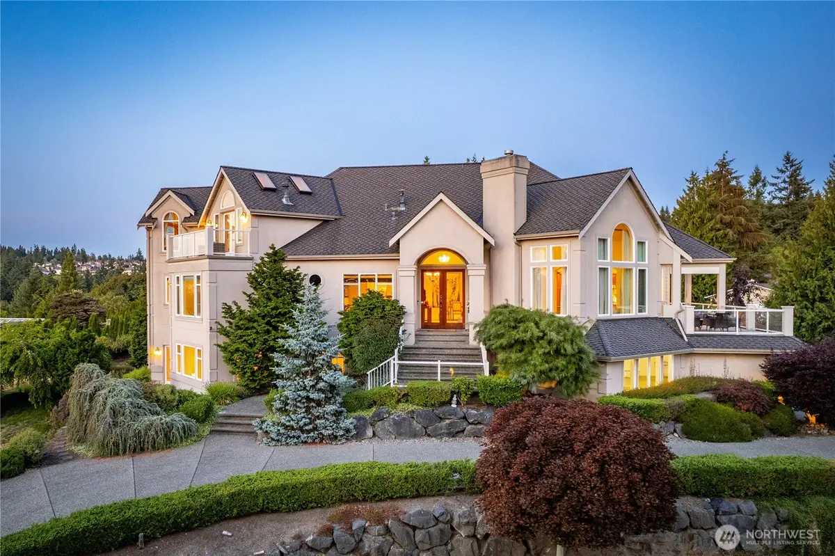 12011 Marine View Drive, Edmonds, WA 98026 - Image #1