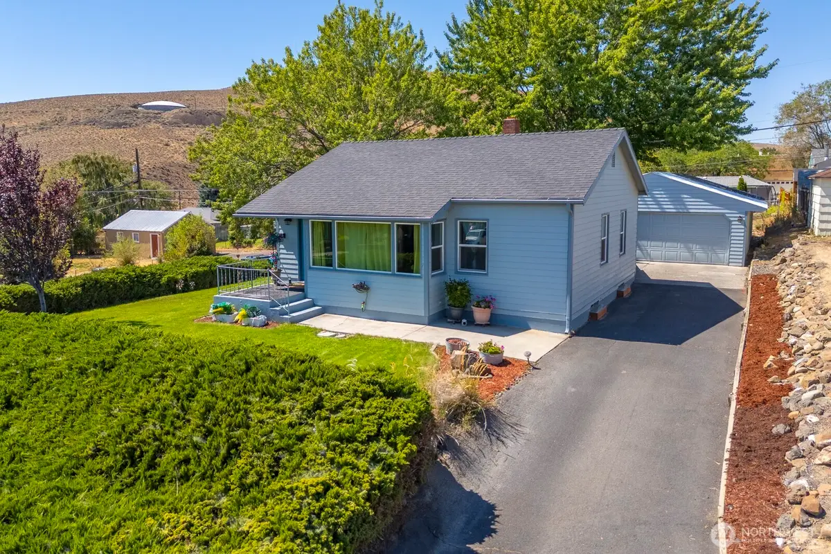 203 Columbia Rd, Ephrata, WA 98823 - Image #1