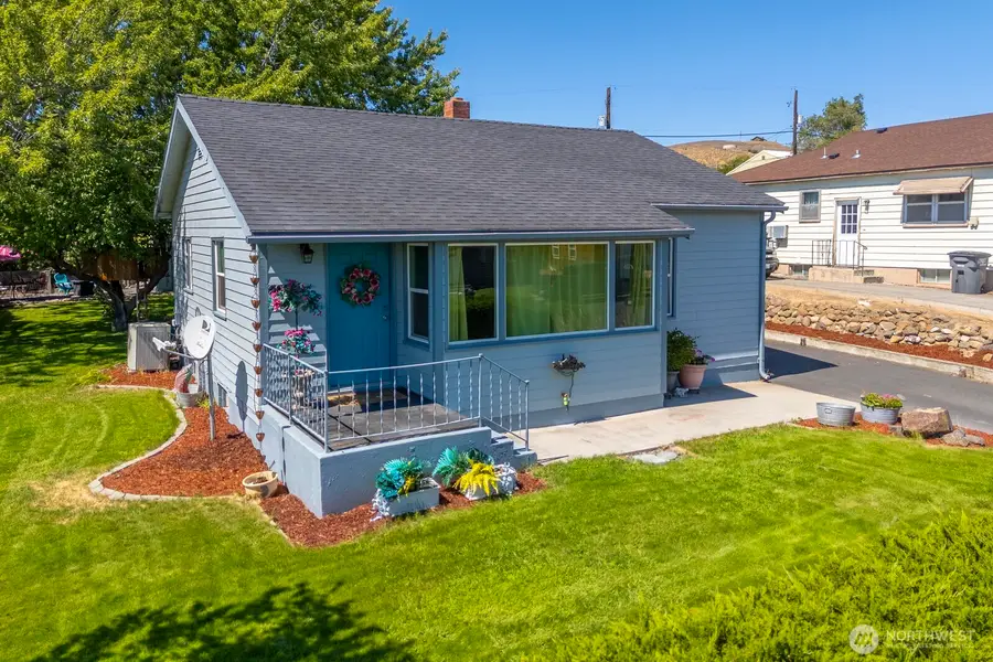 203 Columbia Rd, Ephrata, WA 98823 - Image #2