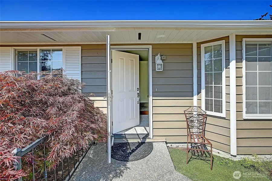 740 Commodore Lane, Camano Island, WA 98282 - Image #2