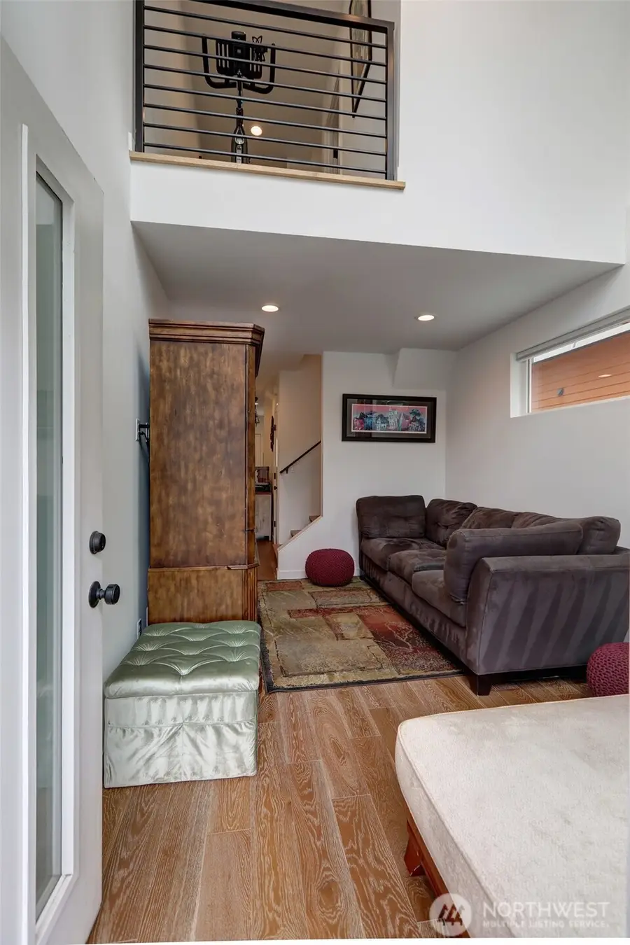 3854 22nd Avenue Sw, Seattle, WA 98106 - Image #2