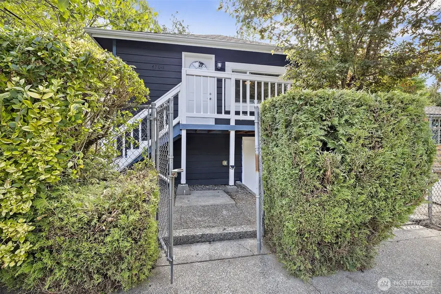 4700 26th Avenue Sw, Seattle, WA 98106 - Image #2