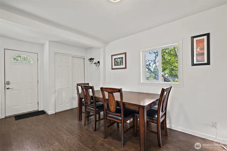 4700 26th Avenue Sw, Seattle, WA 98106 - Image #3