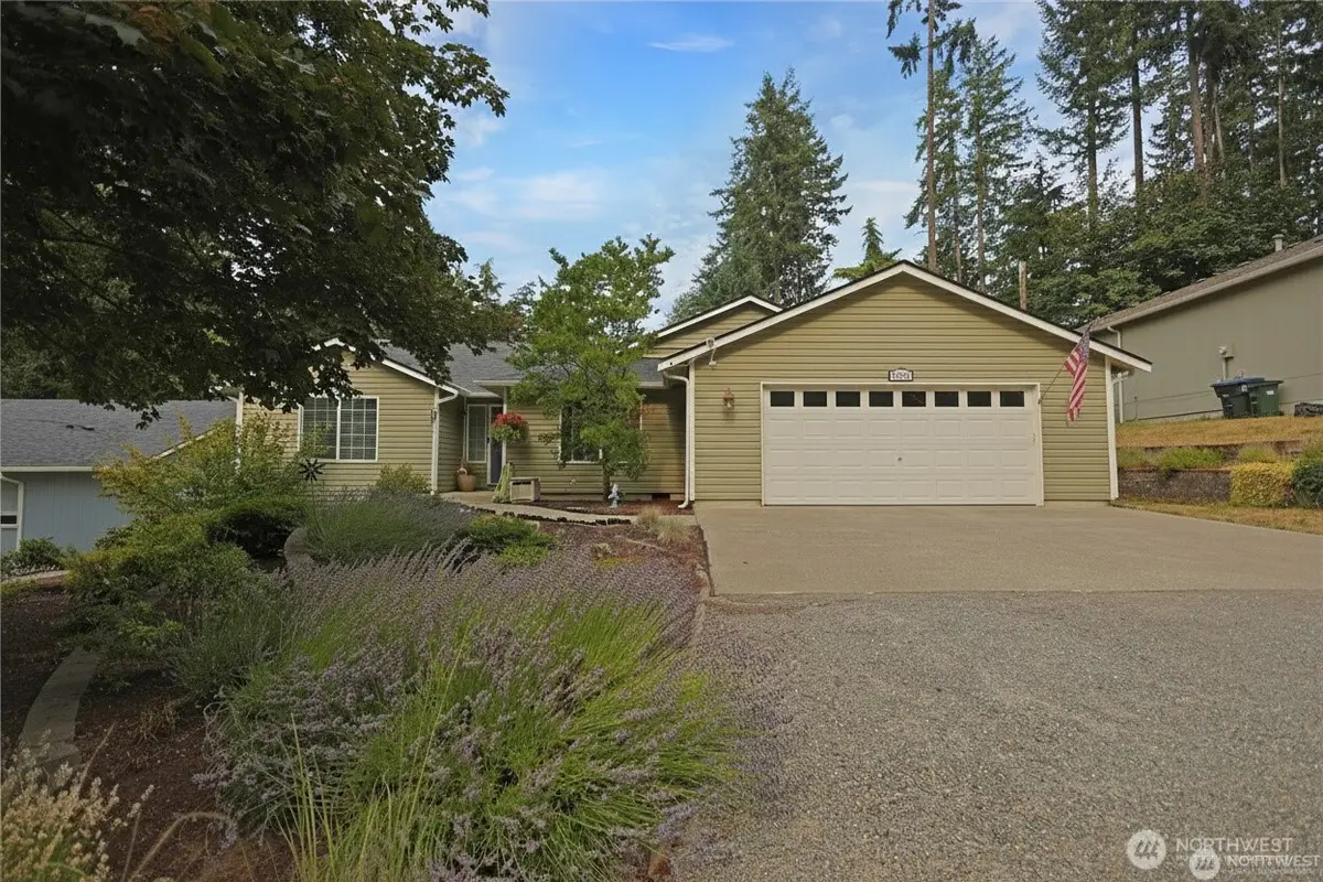 17538 Loop Lane Se, Yelm, WA 98597 - Image #1