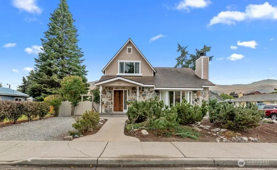 233 W Gibson Avenue, Chelan, WA 98816 - Image #2