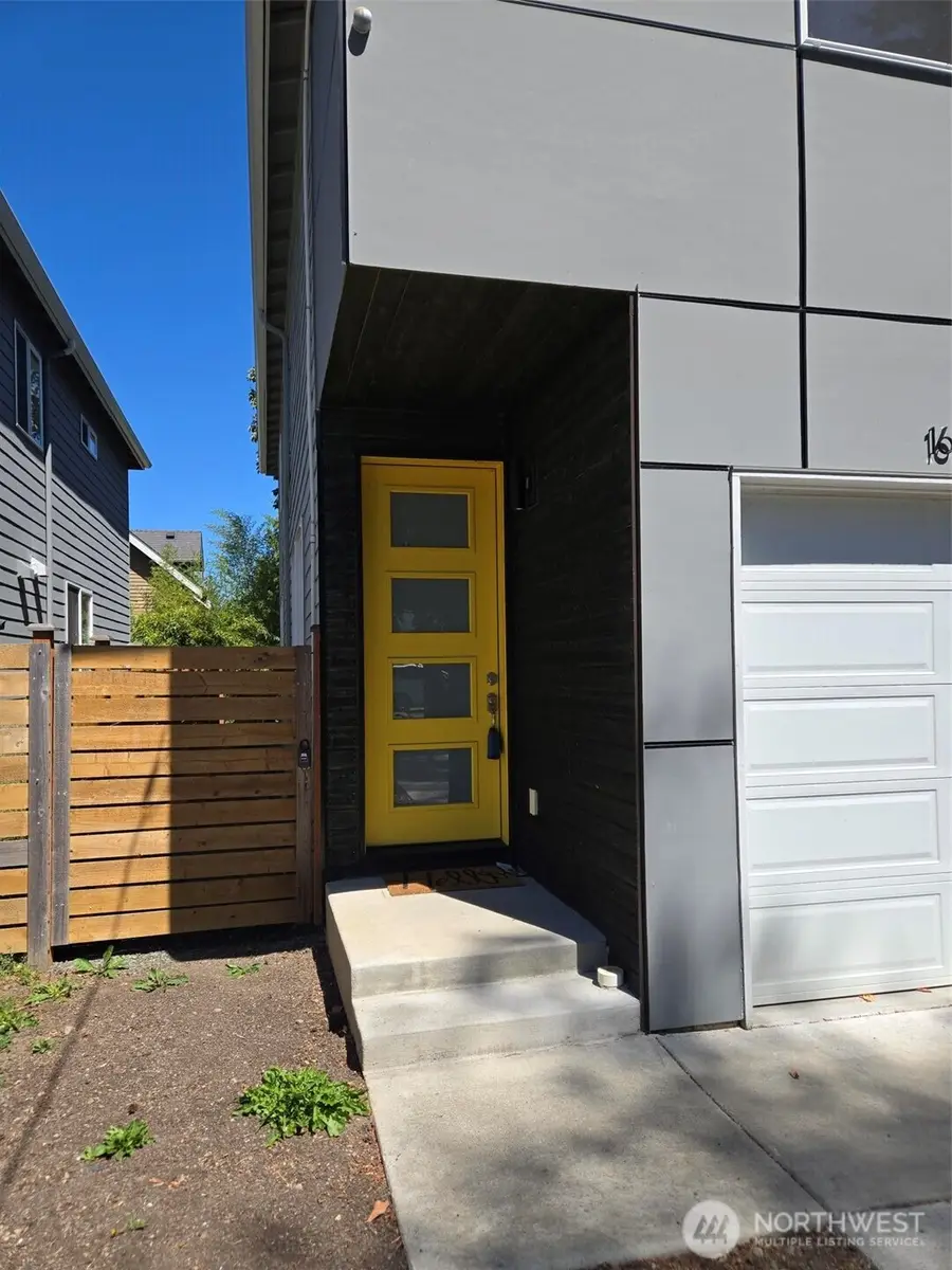 1610 N 143rd Street, Seattle, WA 98133 - Image #2