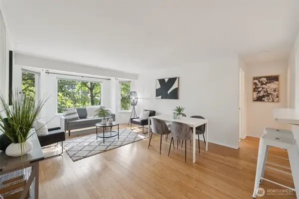 1115 16th Avenue #3, Seattle, WA 98122