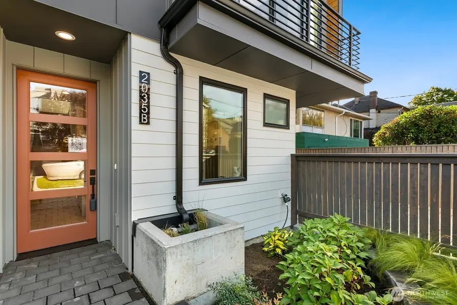 2035 NW 61st Street #B, Seattle, WA 98107 - Image #2