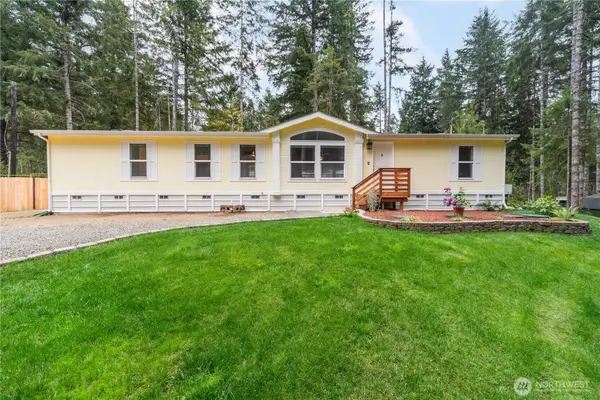 30 NE Lake Place, Tahuya, WA 98588