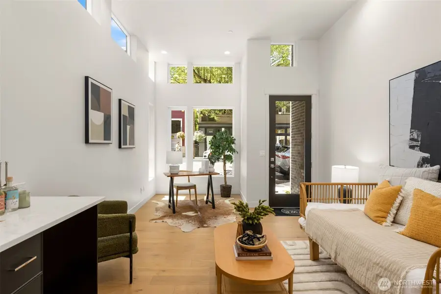 1104 34th Avenue, Seattle, WA 98122 - #3