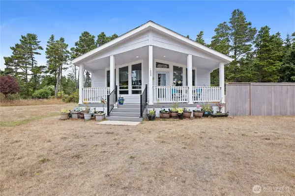 1225 204th Lane, Ocean Park, WA 98640