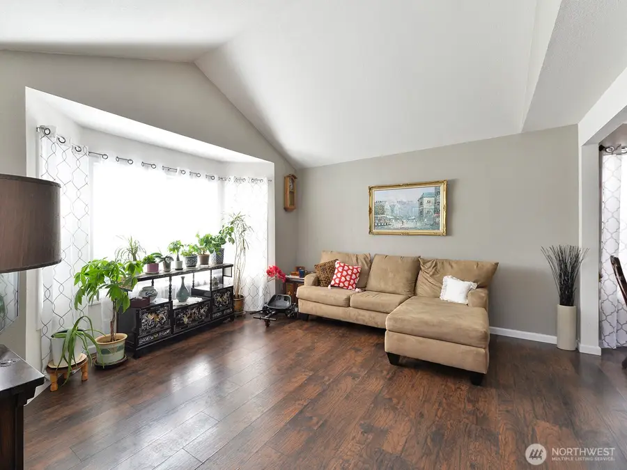 1605 27th Avenue Se, Puyallup, WA 98374 - Image #3