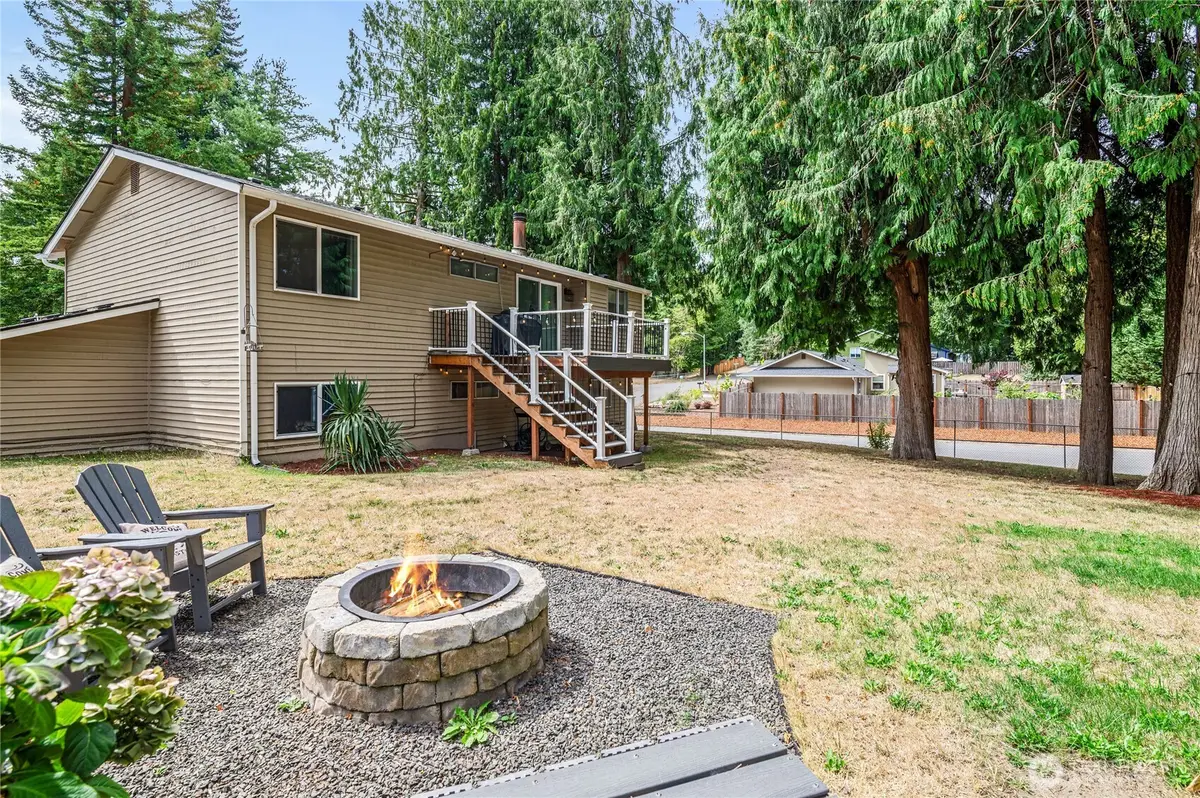 679 NE Conifer Drive, Bremerton, WA 98311 - Image #1