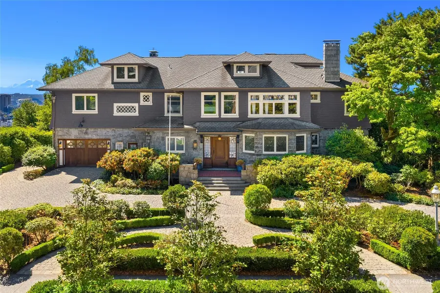 421 W Highland Drive, Seattle, WA 98119 - Image #2